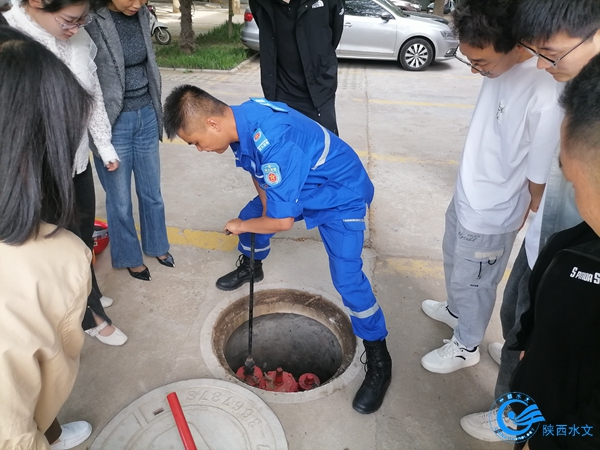现场操作.jpg